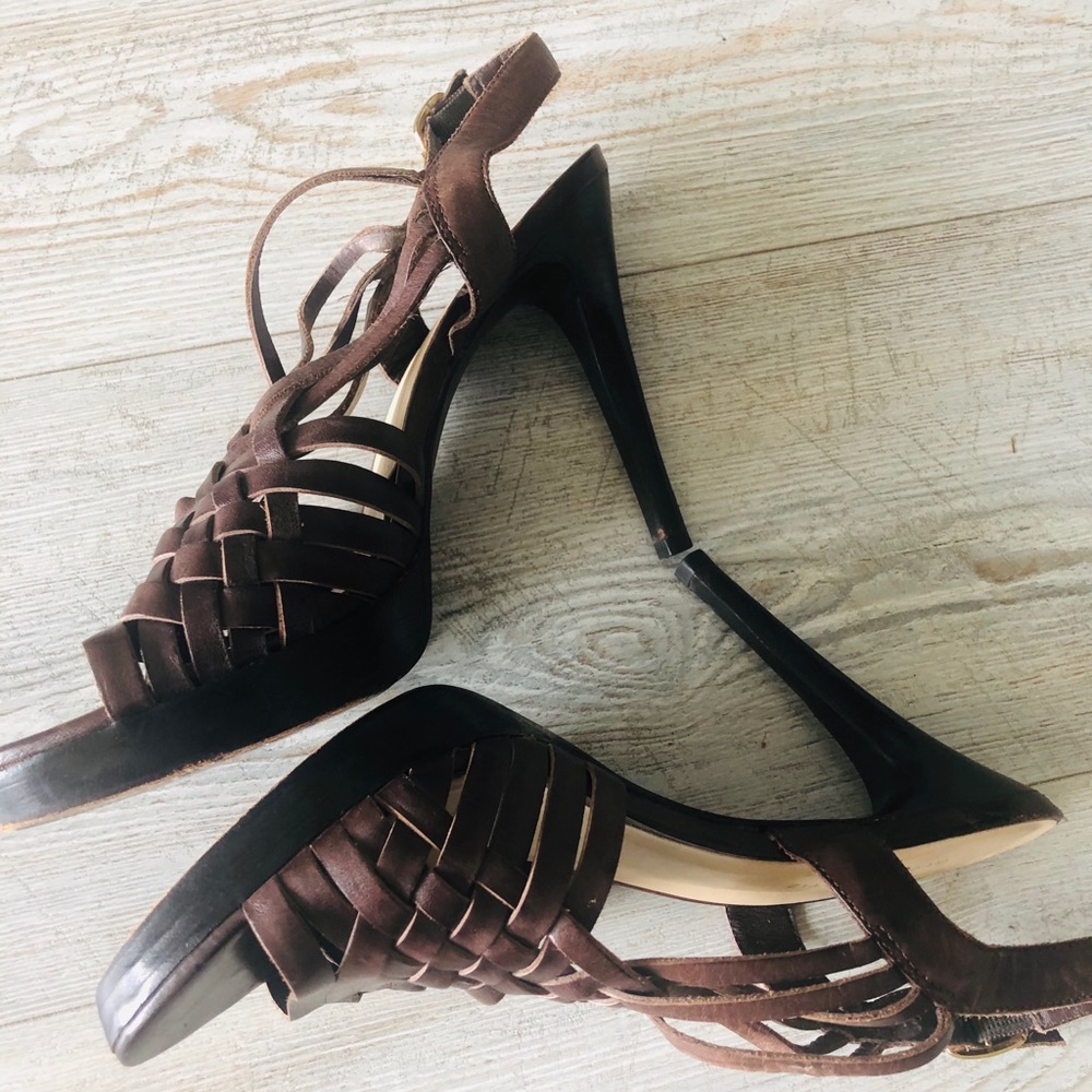 Sandals - Picture 2 of 4
